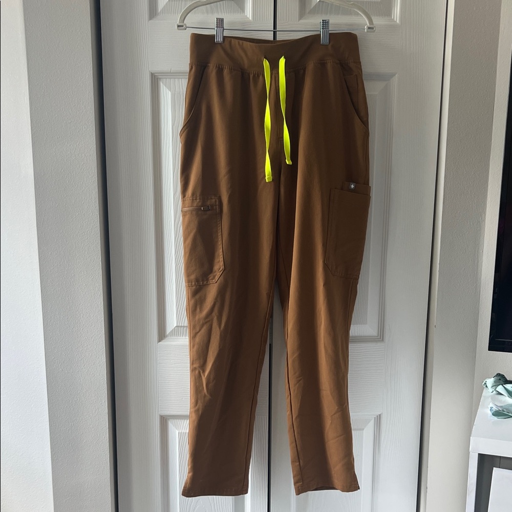 FIGS Limited Edition Women’s Earth High Waited Yola Skinny Scrub Pants